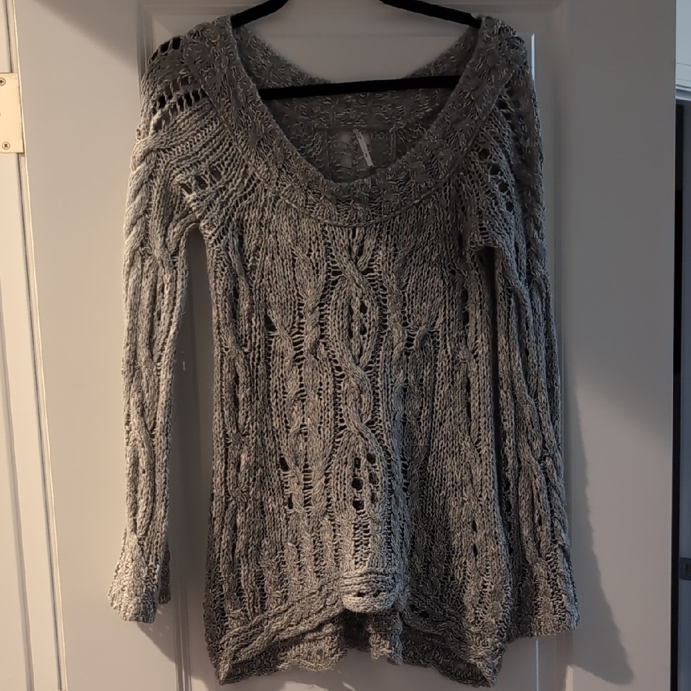 Free People Gray V-Neck Sweater with Delicate Knit